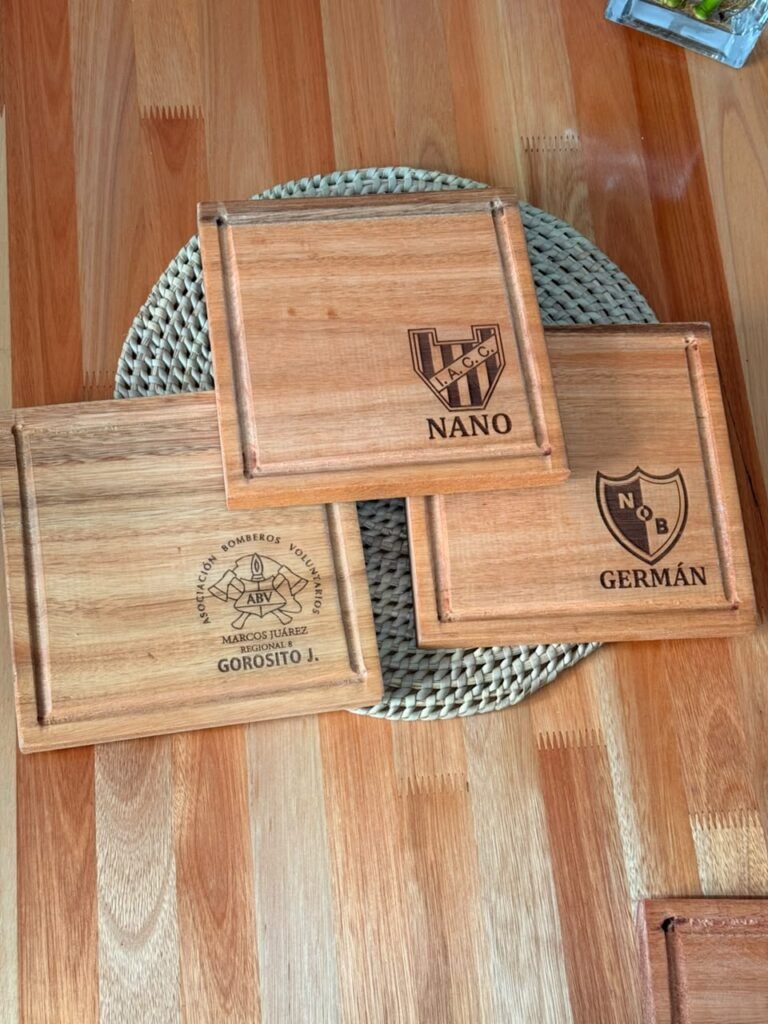 Tabla Eucalipto Maciso 20x20 cm