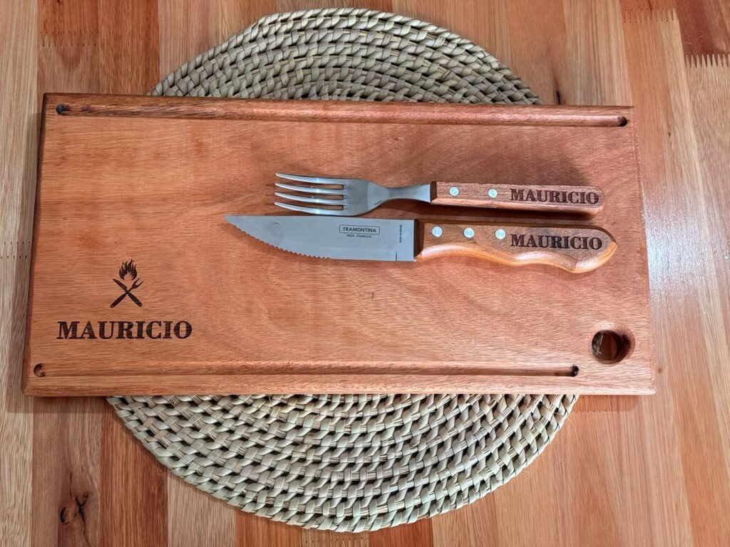 Juego de cuchillo mango grueso + tenedor